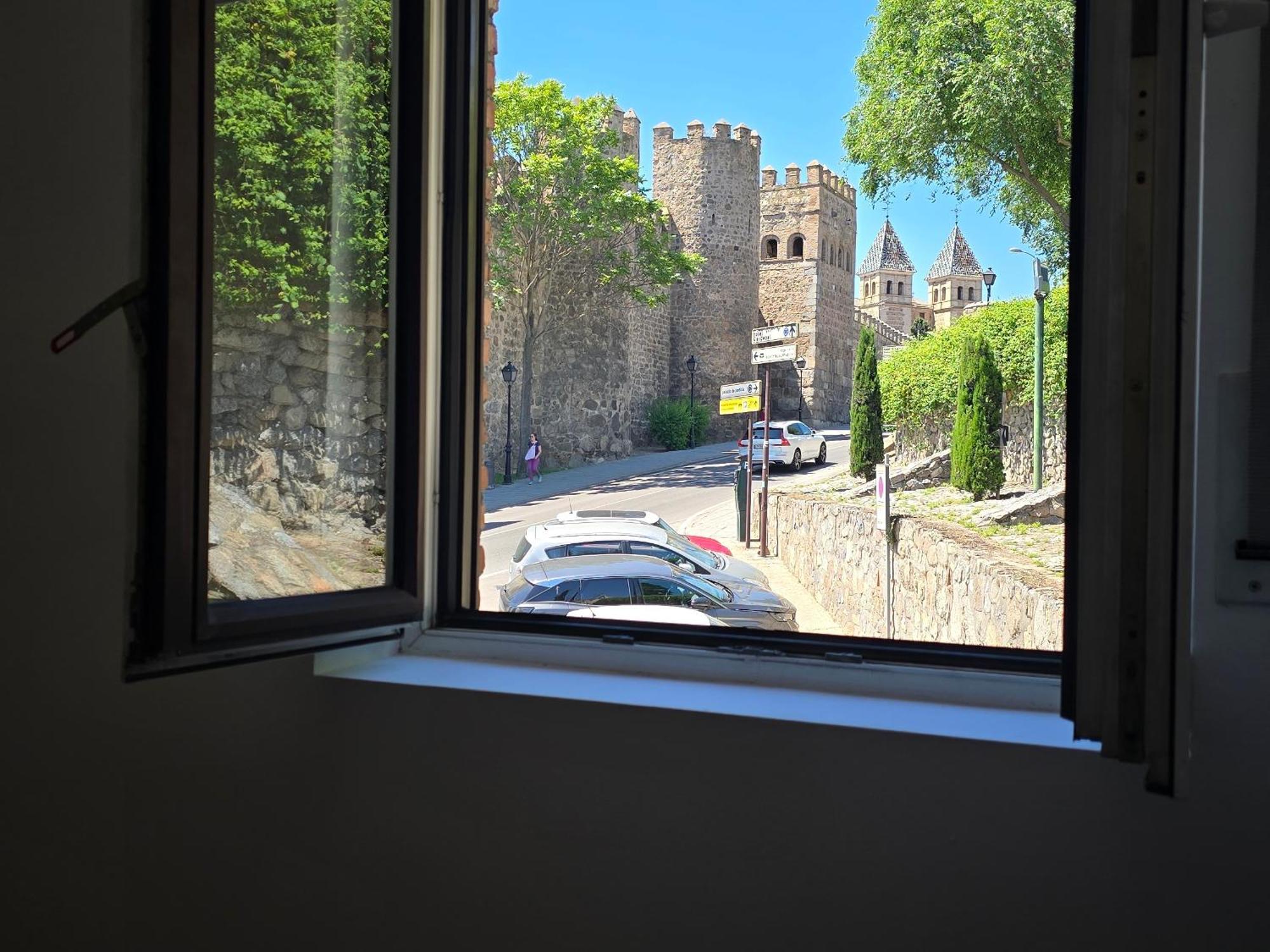 Puerta De Bisagra-Parking Gratis- Con 2 Habitaciones Toledo Exterior photo